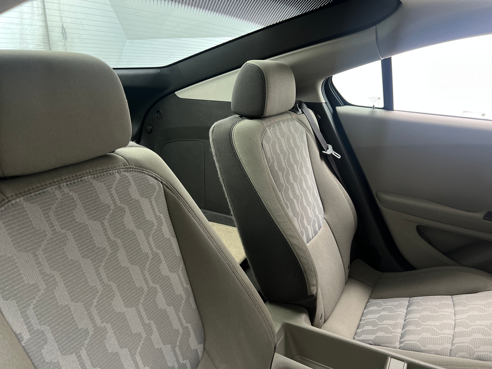 Thumbnail: 2015 Chevrolet Volt - 6