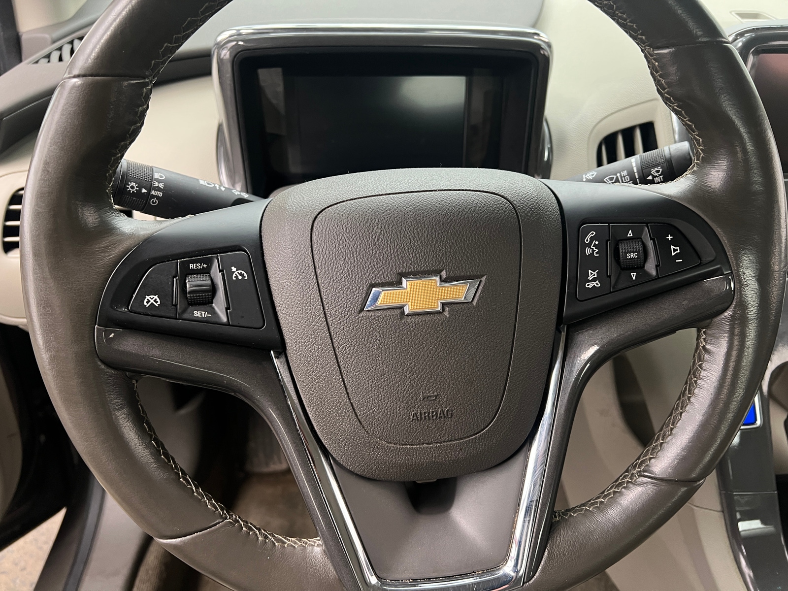 Thumbnail: 2015 Chevrolet Volt - 5