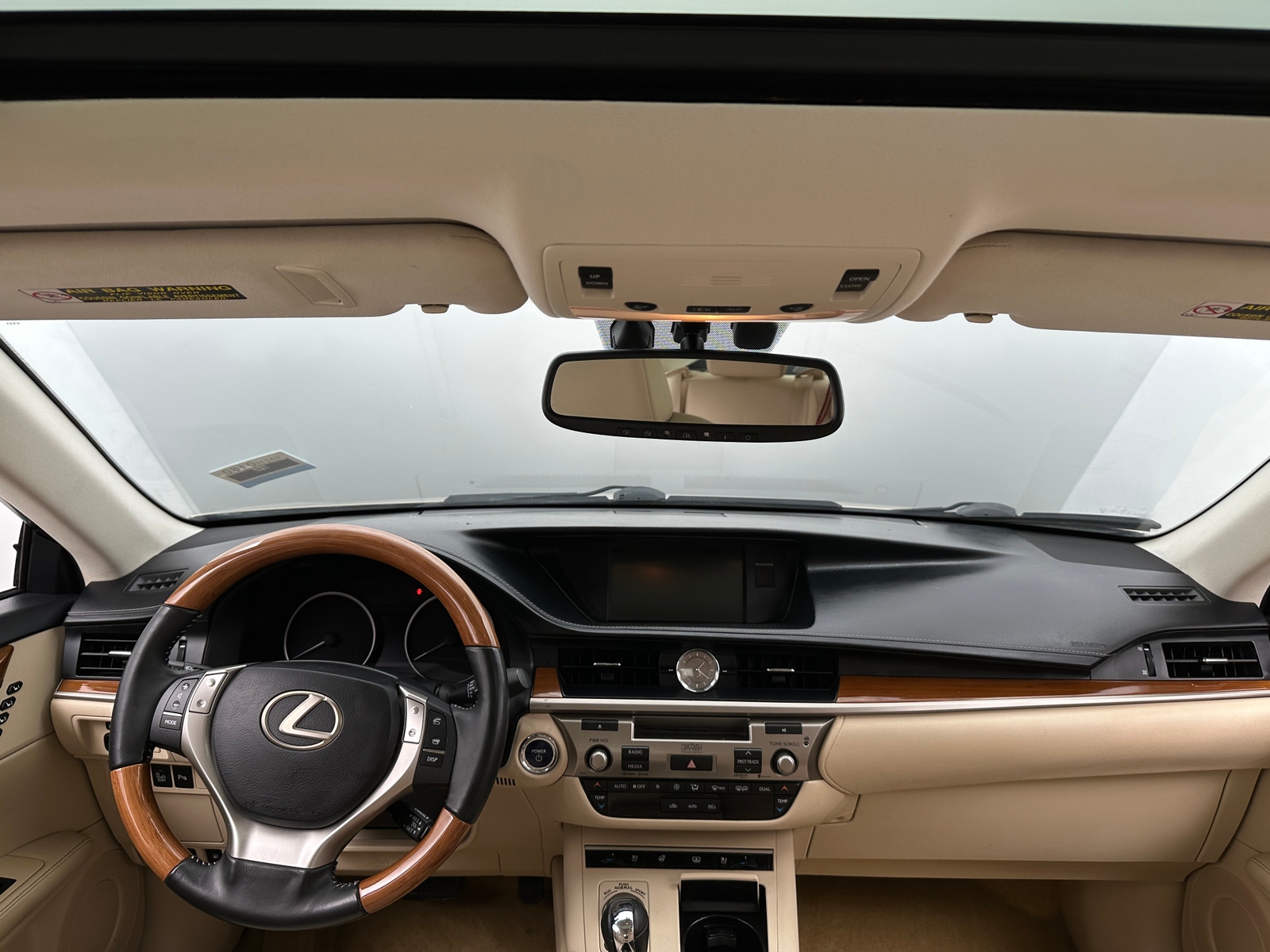 Thumbnail: 2014 Lexus ES - 2