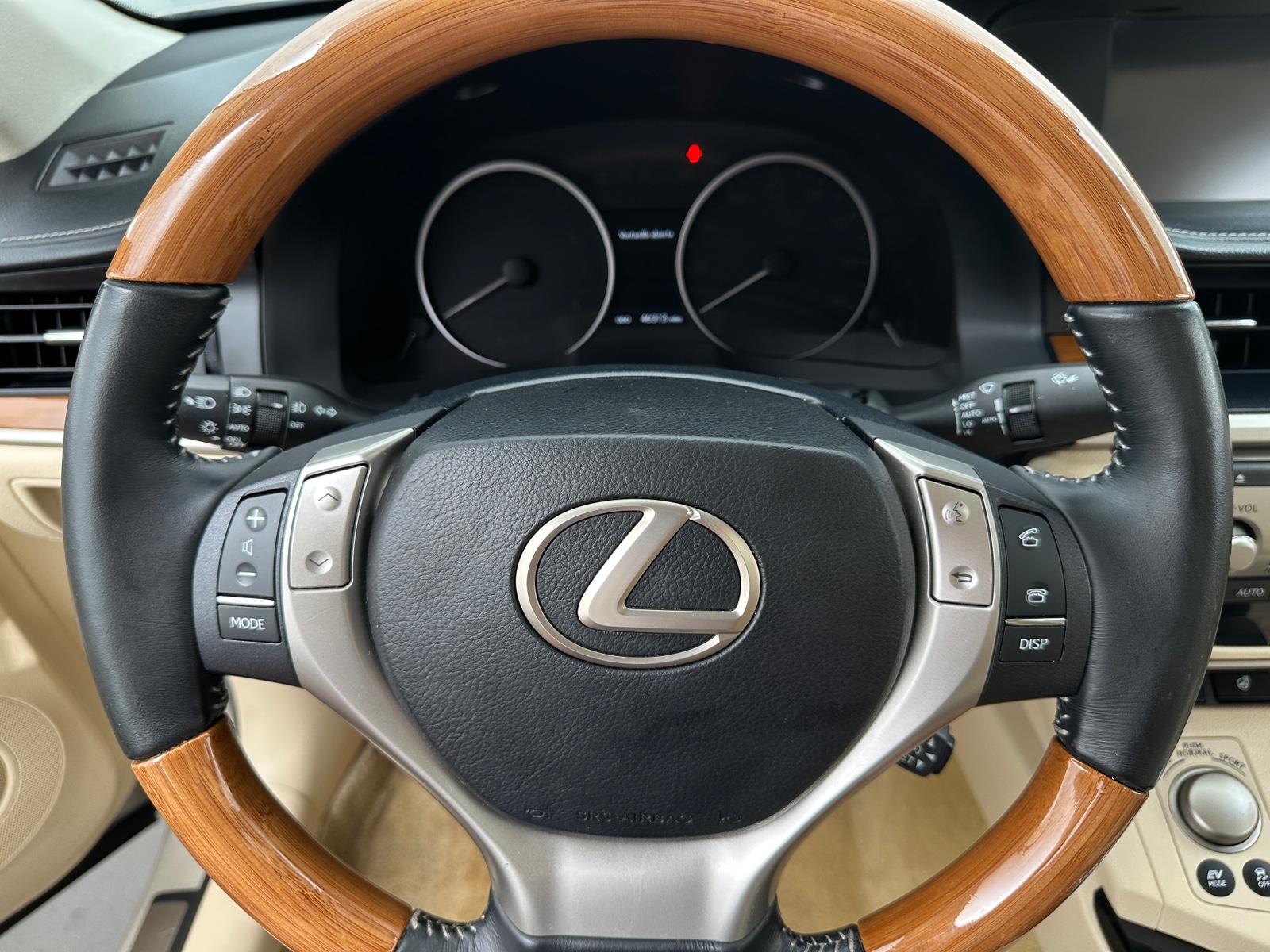 Thumbnail: 2014 Lexus ES - 4