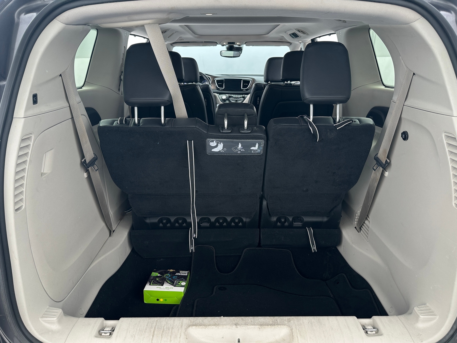 Thumbnail: 2018 Chrysler Pacifica - 6