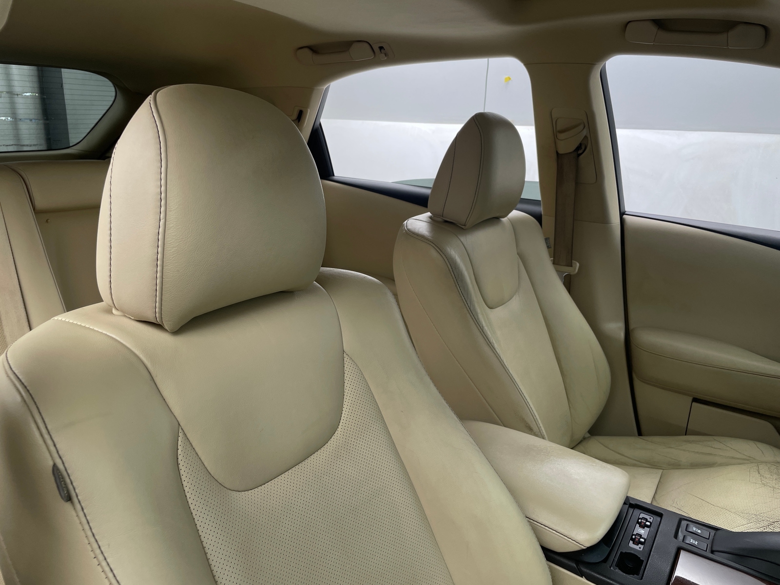 Thumbnail: 2014 Lexus RX - 2
