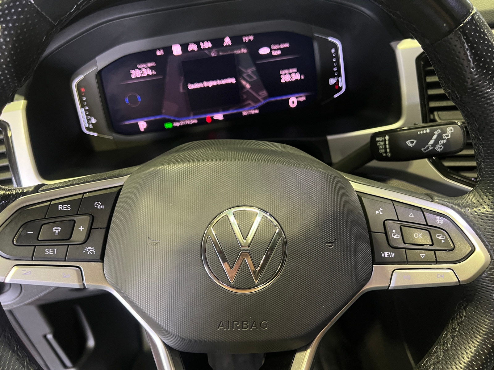 Thumbnail: 2022 Volkswagen Atlas - 4