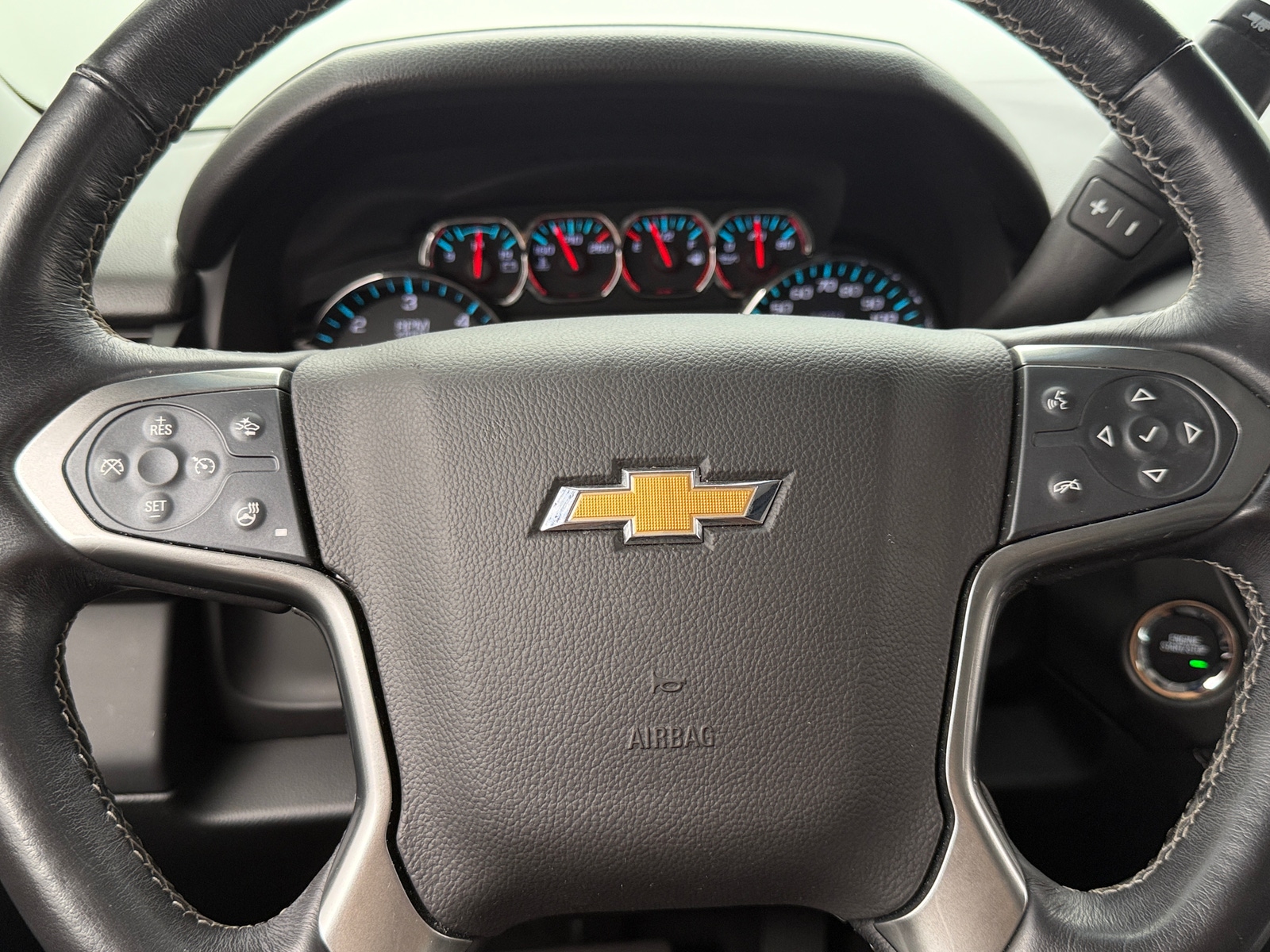 Thumbnail: 2020 Chevrolet Suburban - 4