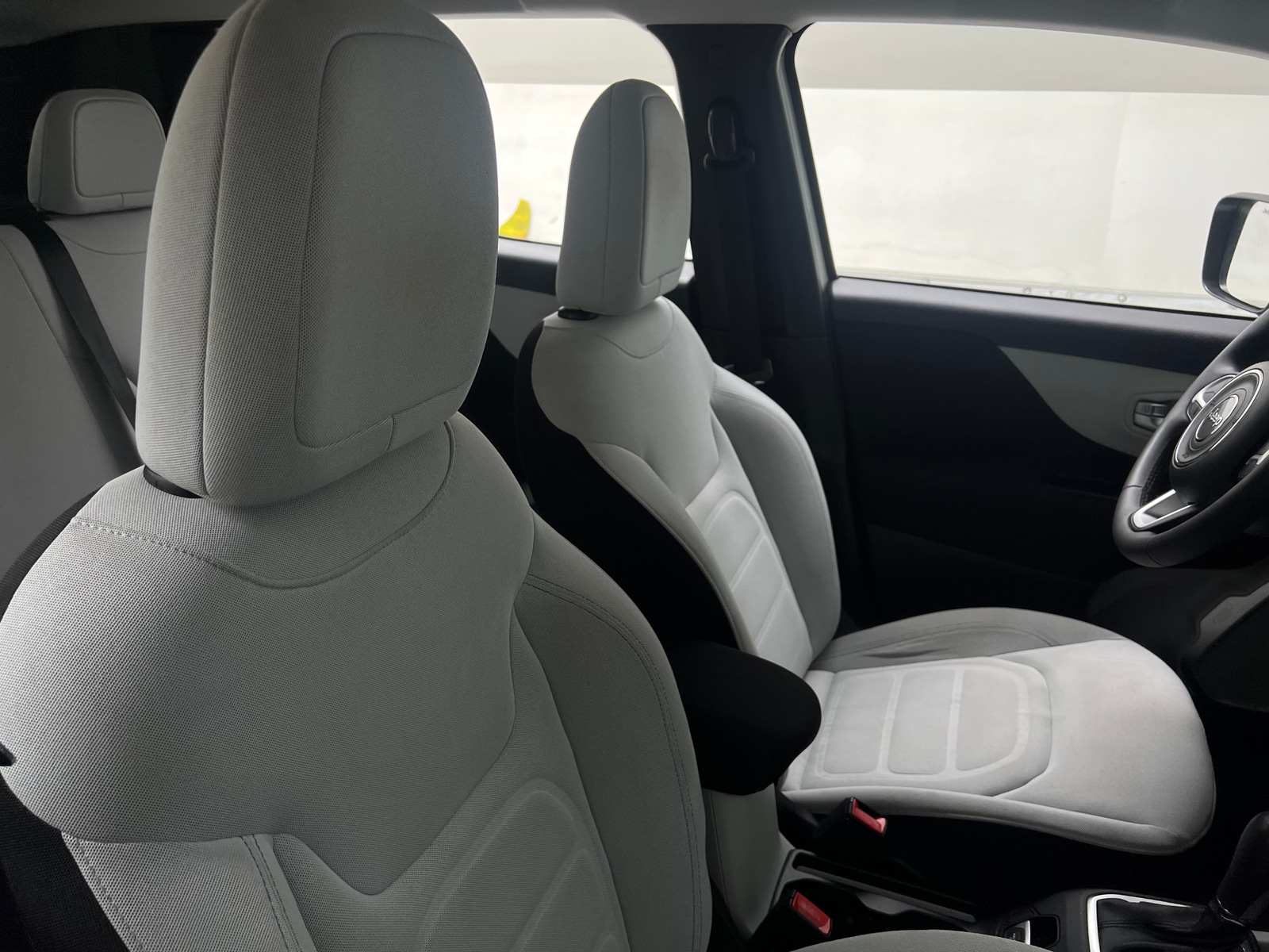 Thumbnail: 2018 Jeep Renegade - 2