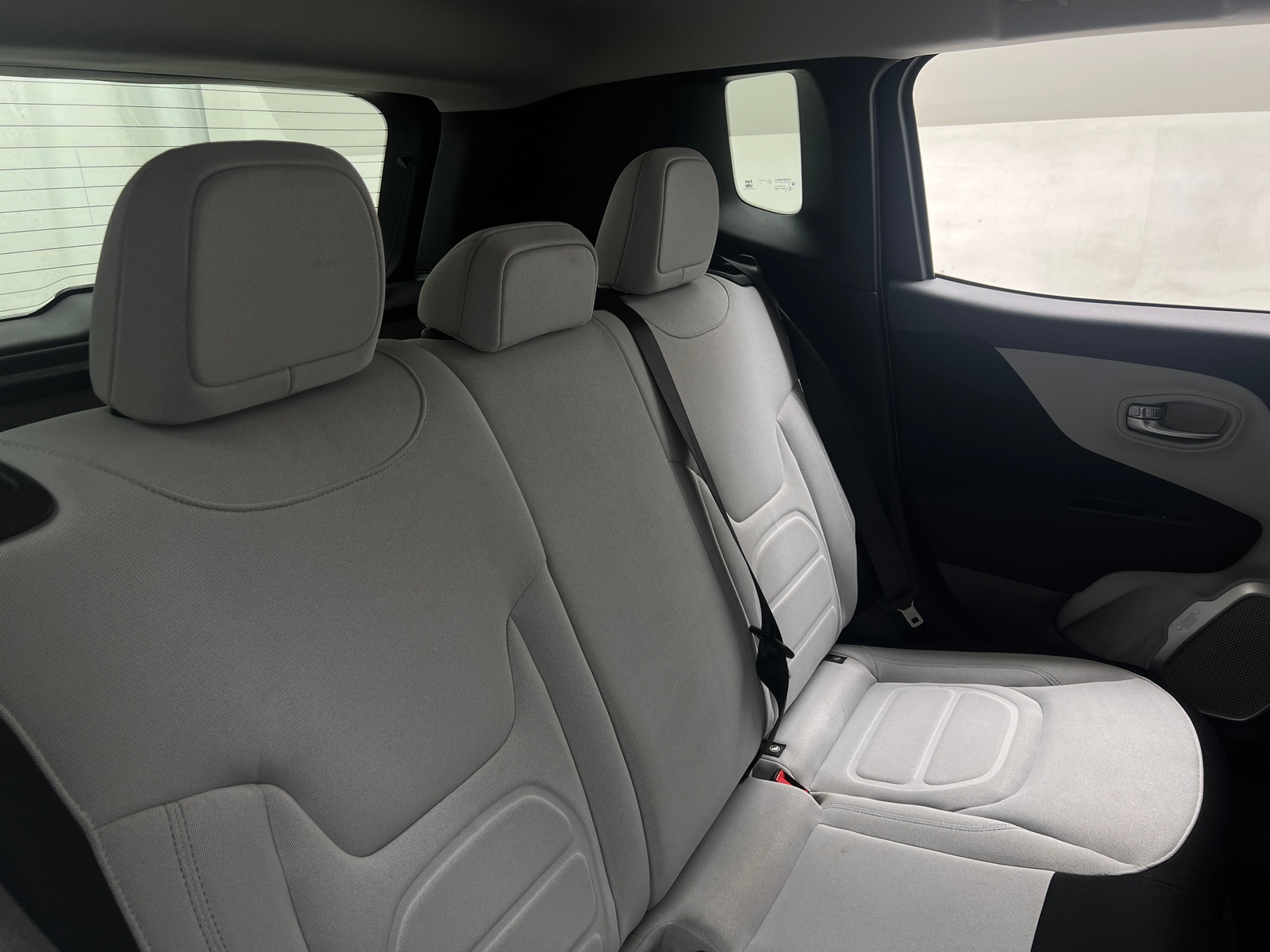 Thumbnail: 2018 Jeep Renegade - 6