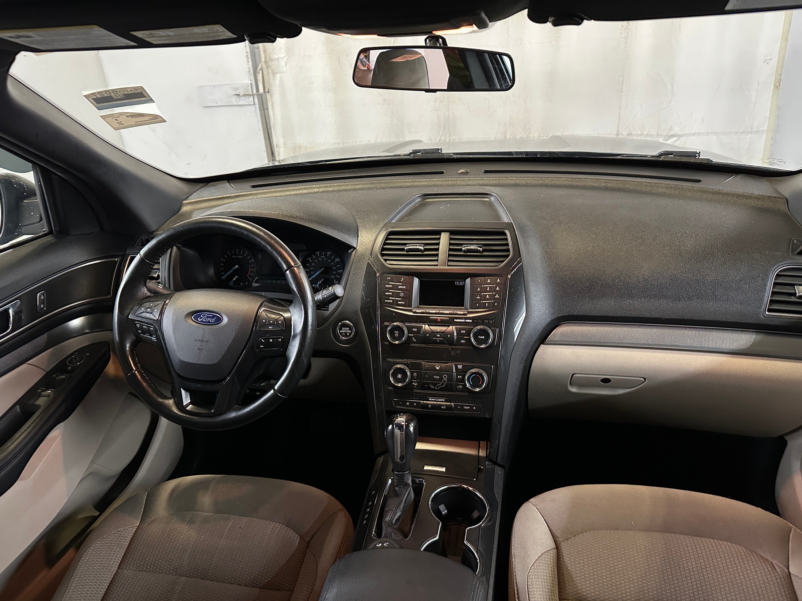 Thumbnail: 2019 Ford Explorer - 3