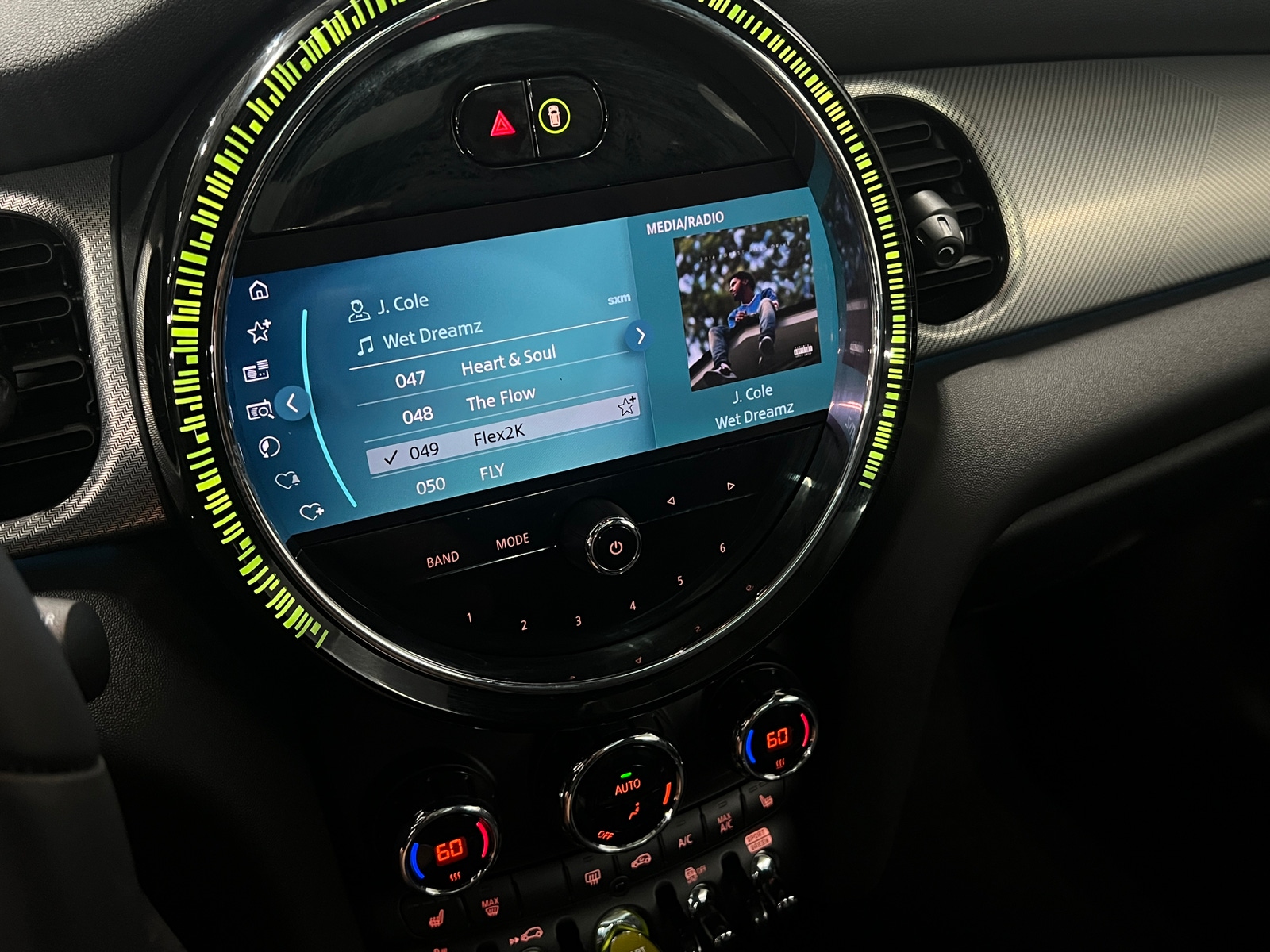 Thumbnail: 2023 MINI Cooper Hardtop - 3