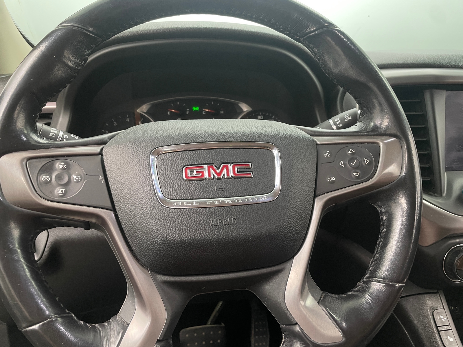Thumbnail: 2019 GMC Acadia - 4