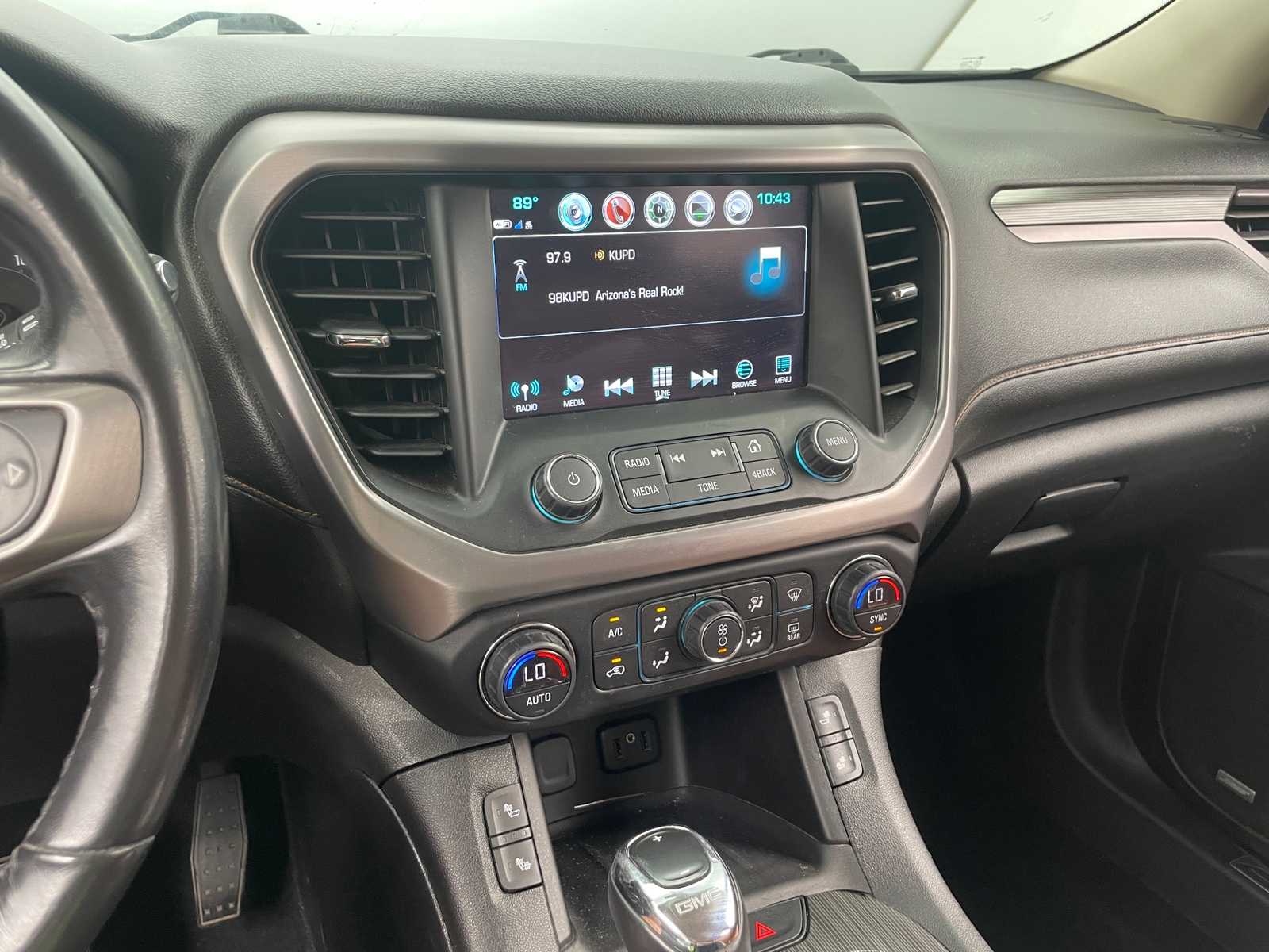 Thumbnail: 2019 GMC Acadia - 3