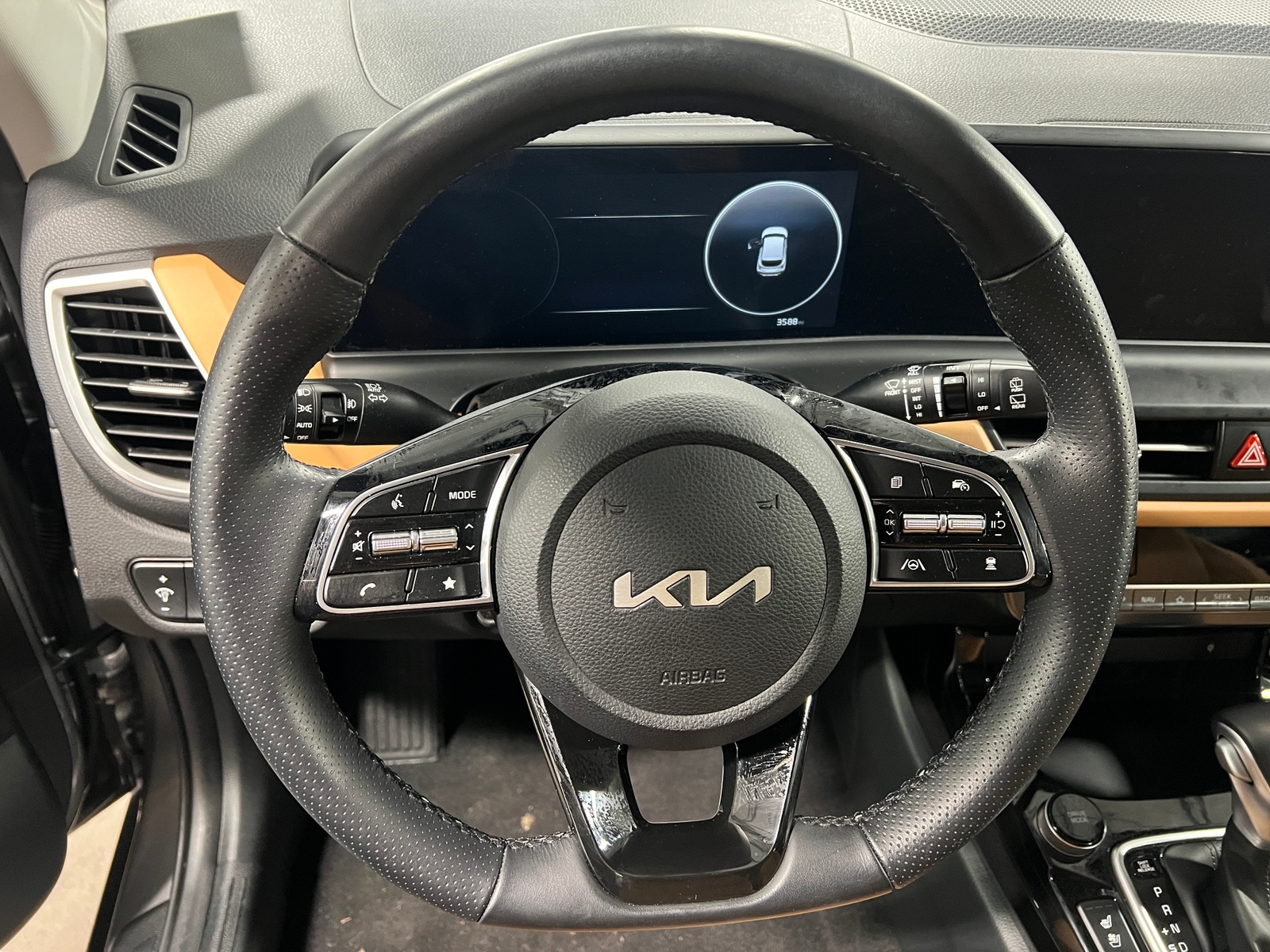 Thumbnail: 2024 Kia Seltos - 4