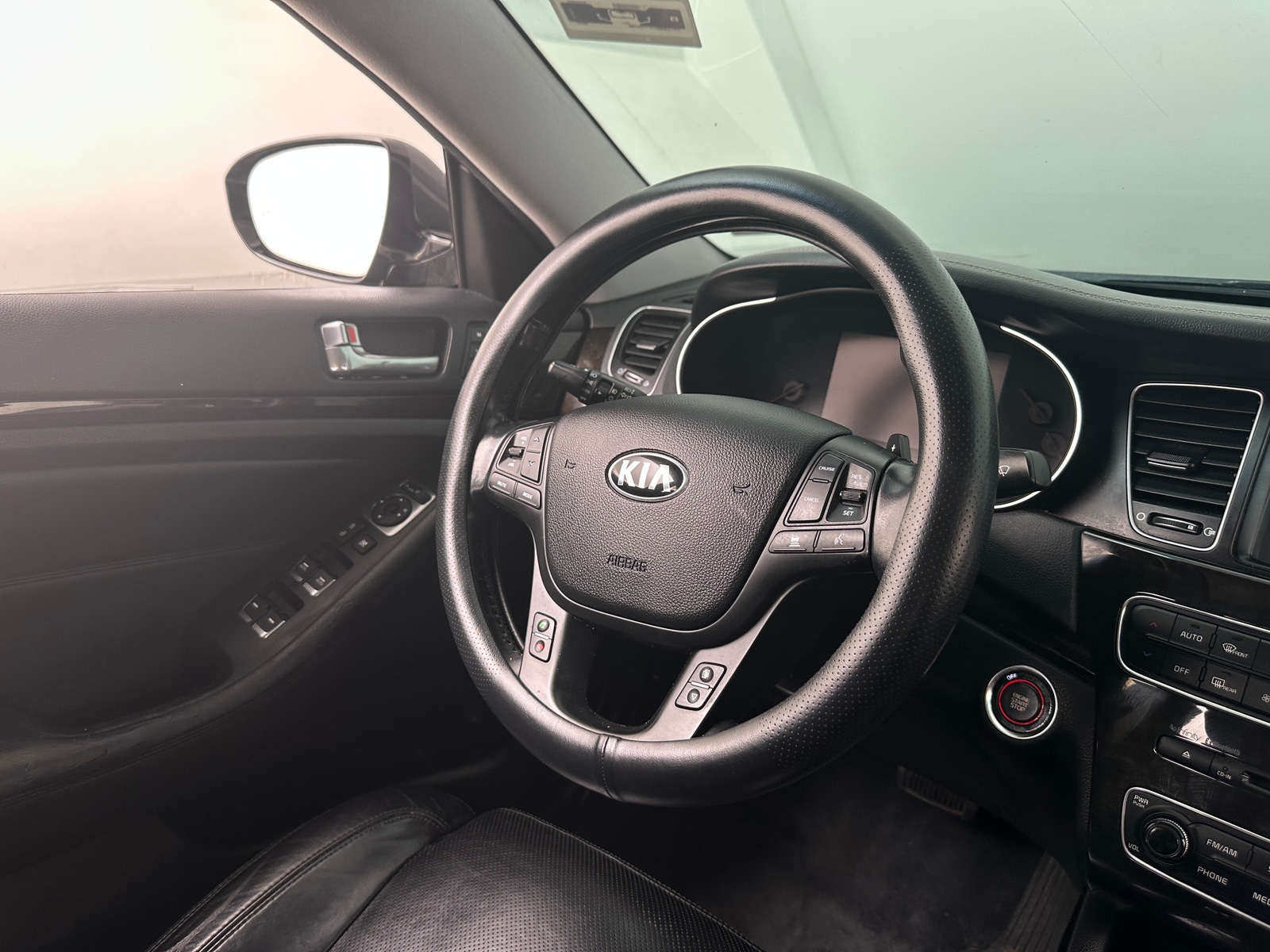 Thumbnail: 2014 Kia Cadenza - 4