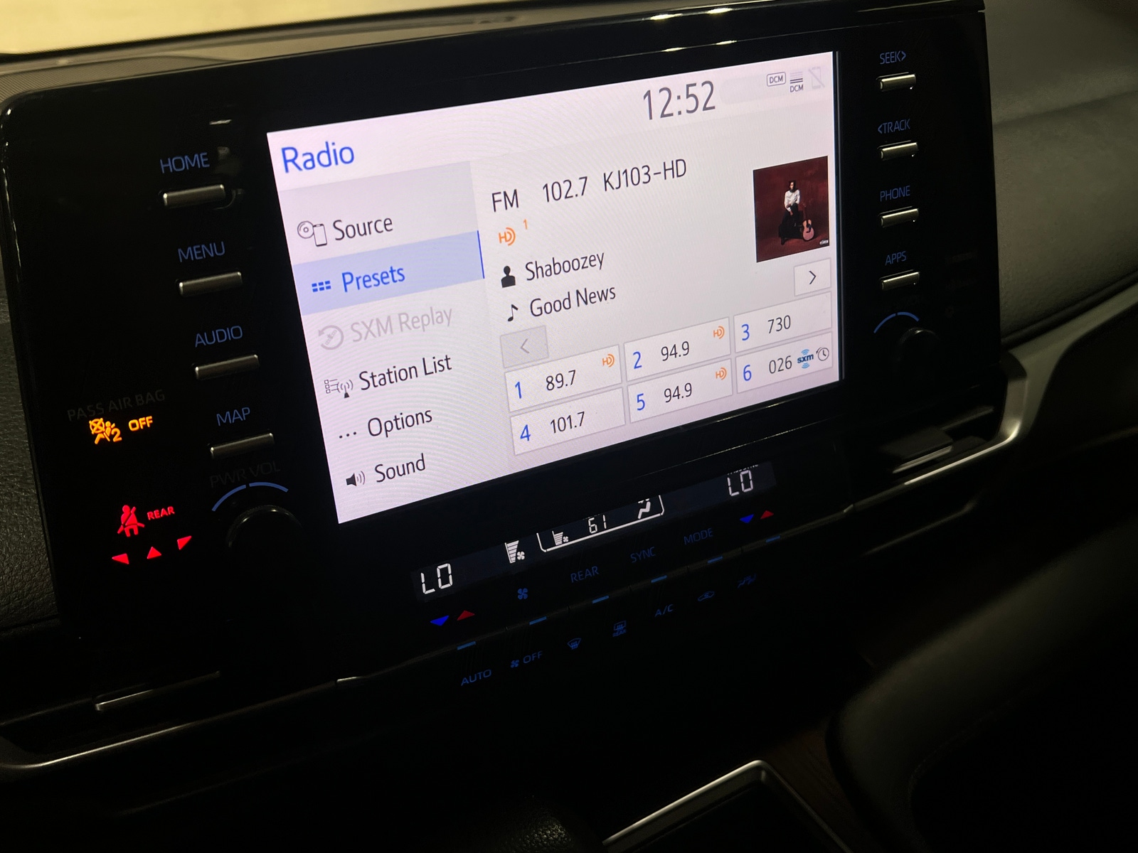 Thumbnail: 2021 Toyota Sienna - 4