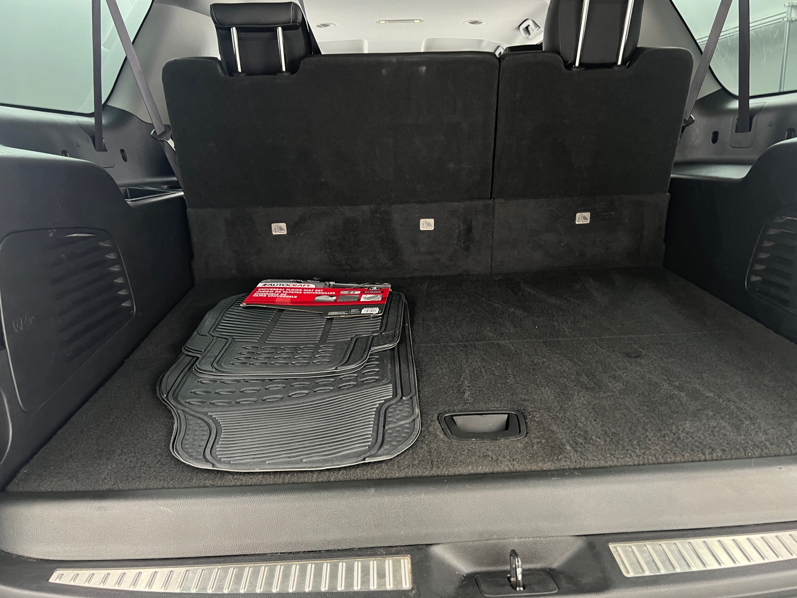 Thumbnail: 2017 Chevrolet Suburban - 6