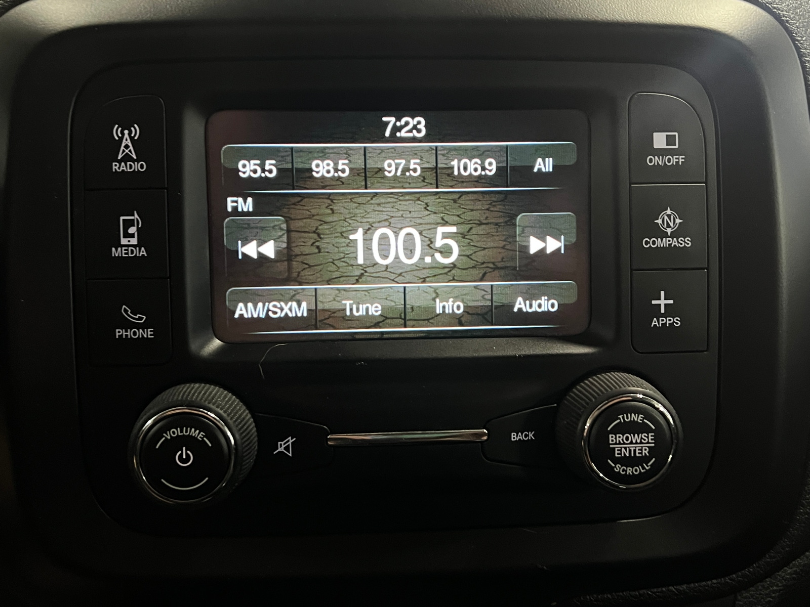 Thumbnail: 2017 Jeep Renegade - 4