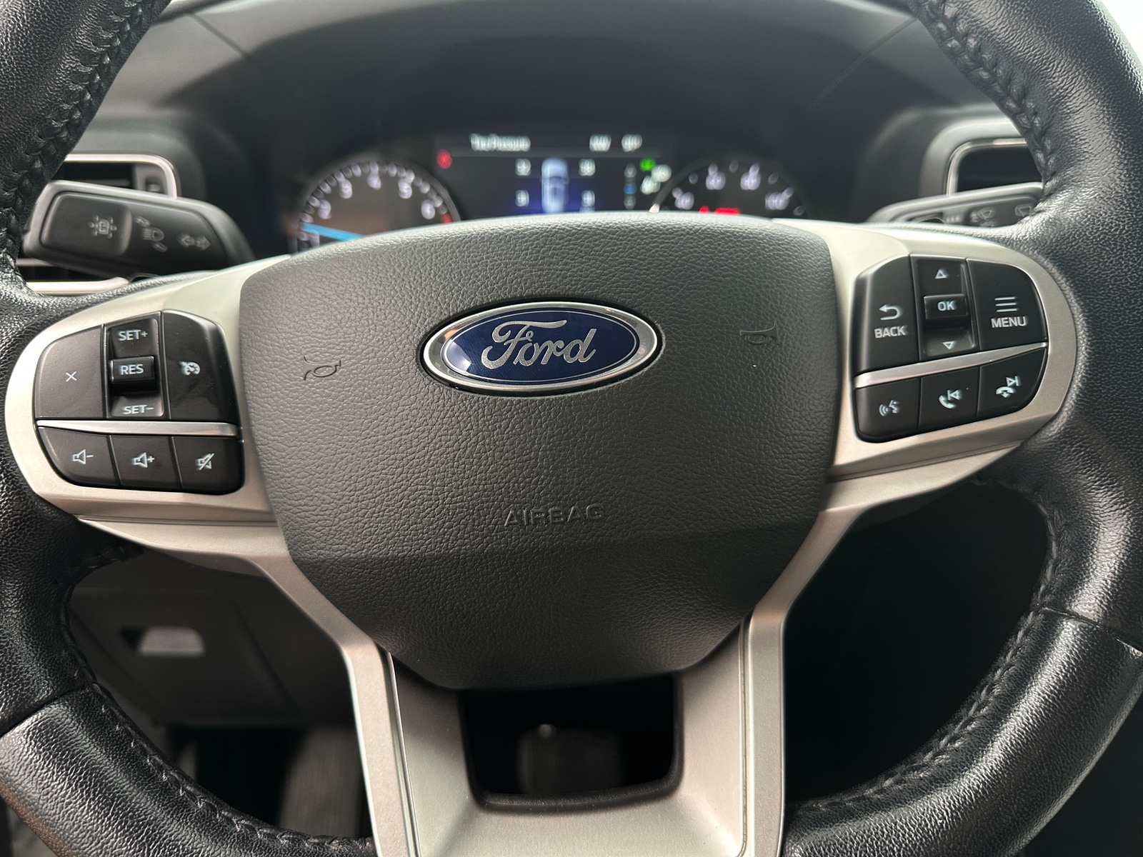 Thumbnail: 2021 Ford Explorer - 5