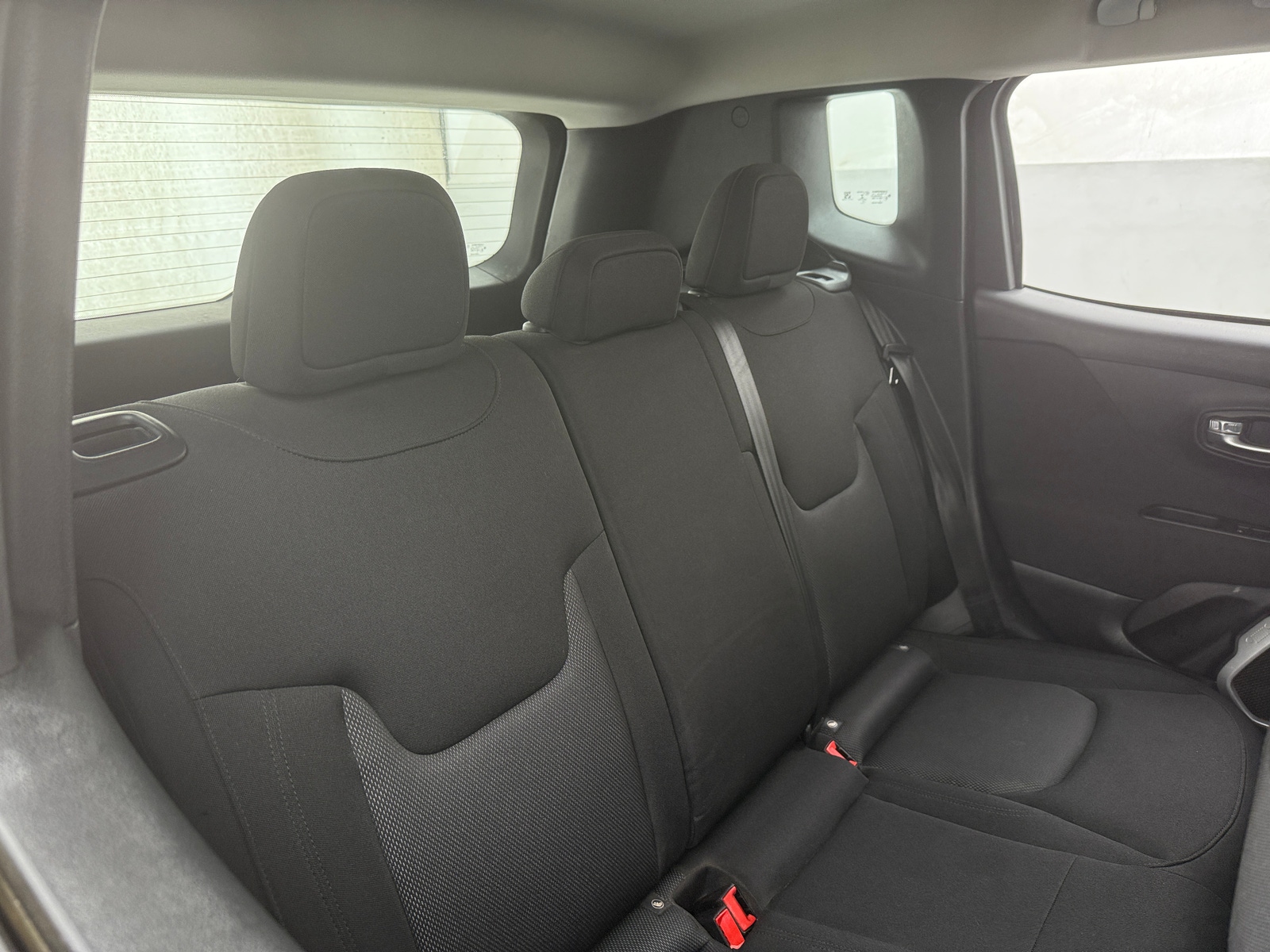 Thumbnail: 2018 Jeep Renegade - 6