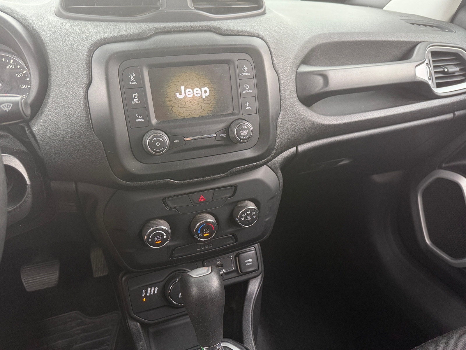 Thumbnail: 2018 Jeep Renegade - 4