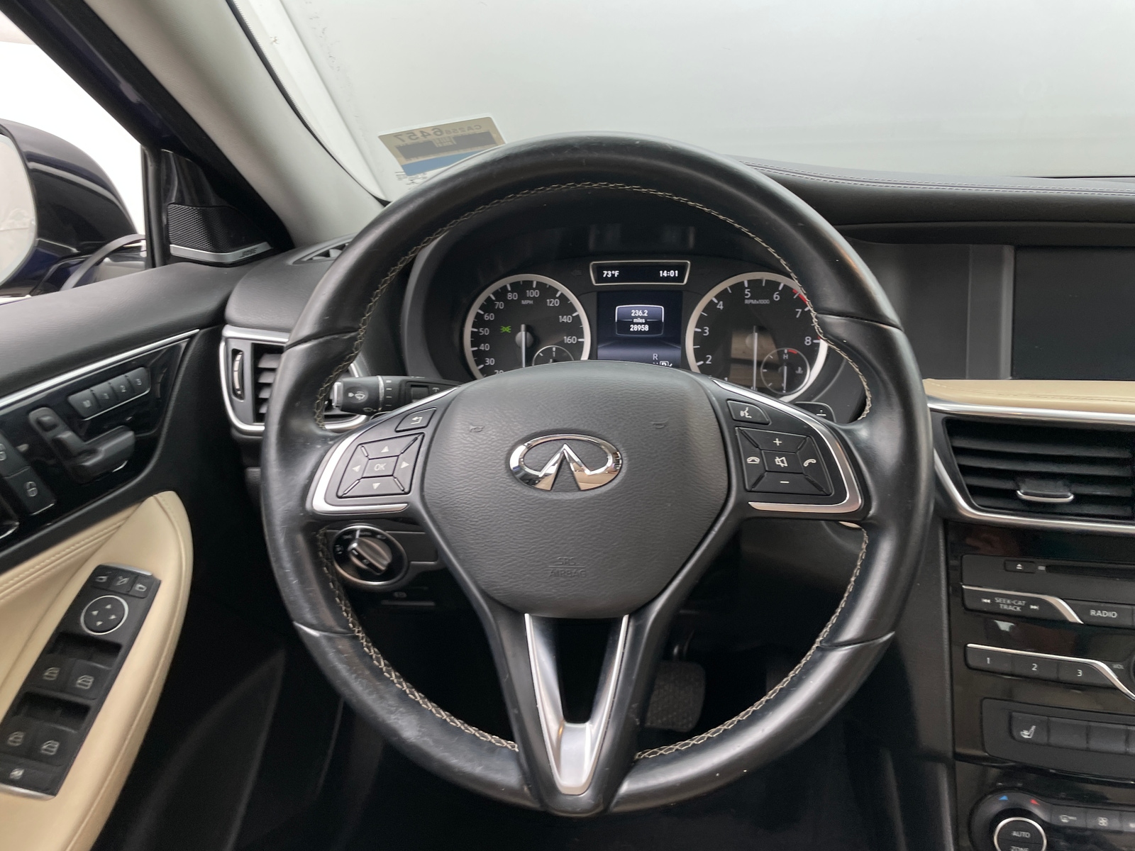 Thumbnail: 2017 INFINITI QX30 - 4