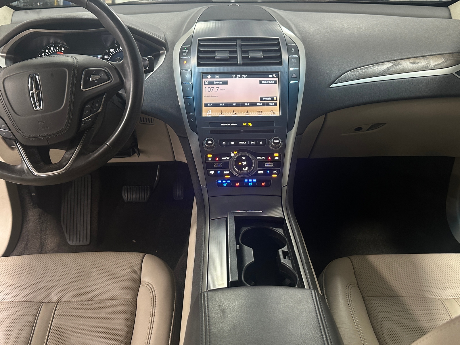 Thumbnail: 2017 Lincoln MKZ - 2