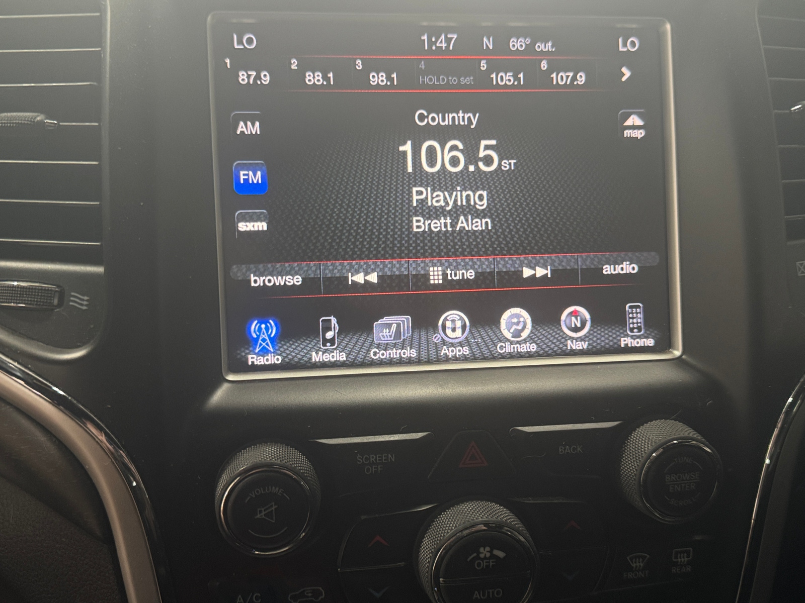 Thumbnail: 2015 Jeep Grand Cherokee - 3