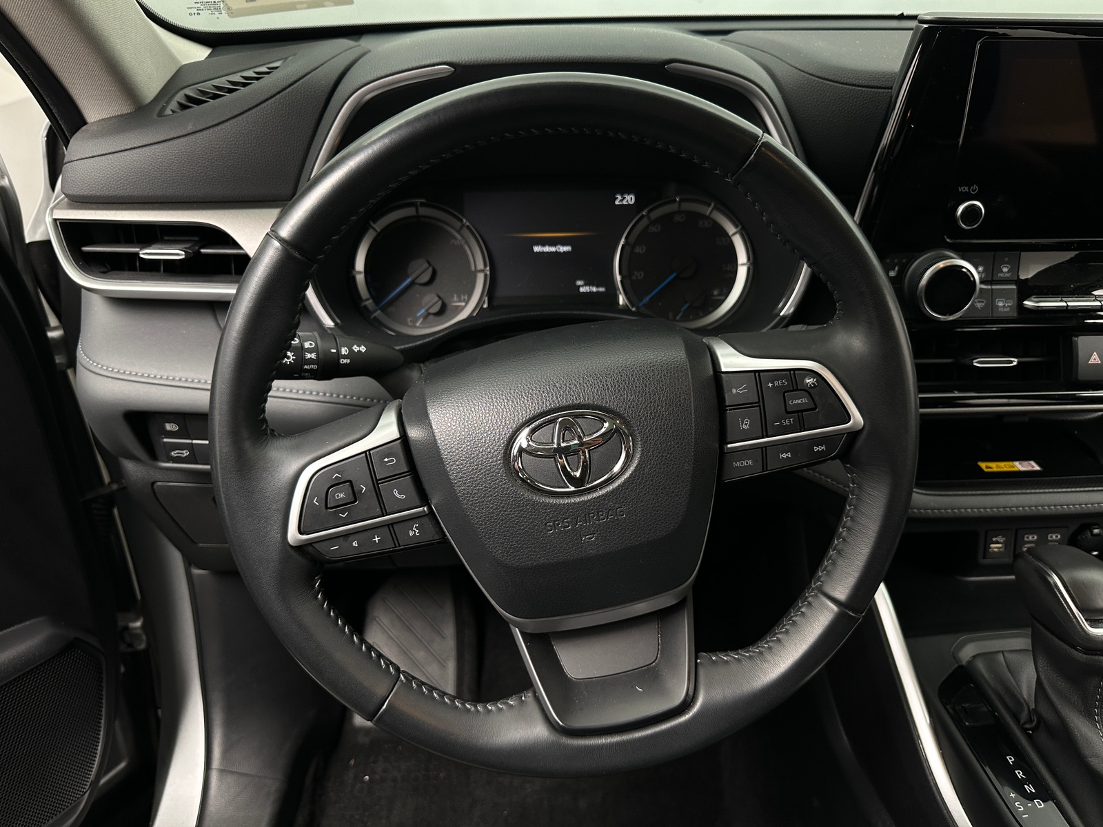 Thumbnail: 2023 Toyota Highlander - 4