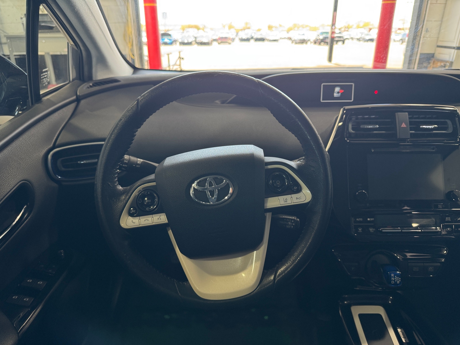 Thumbnail: 2016 Toyota Prius - 5