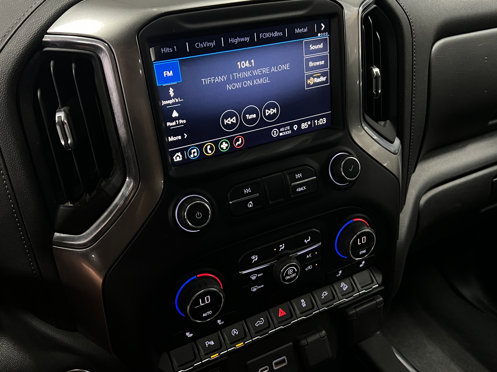 Thumbnail: 2021 Chevrolet Silverado 1500 - 3