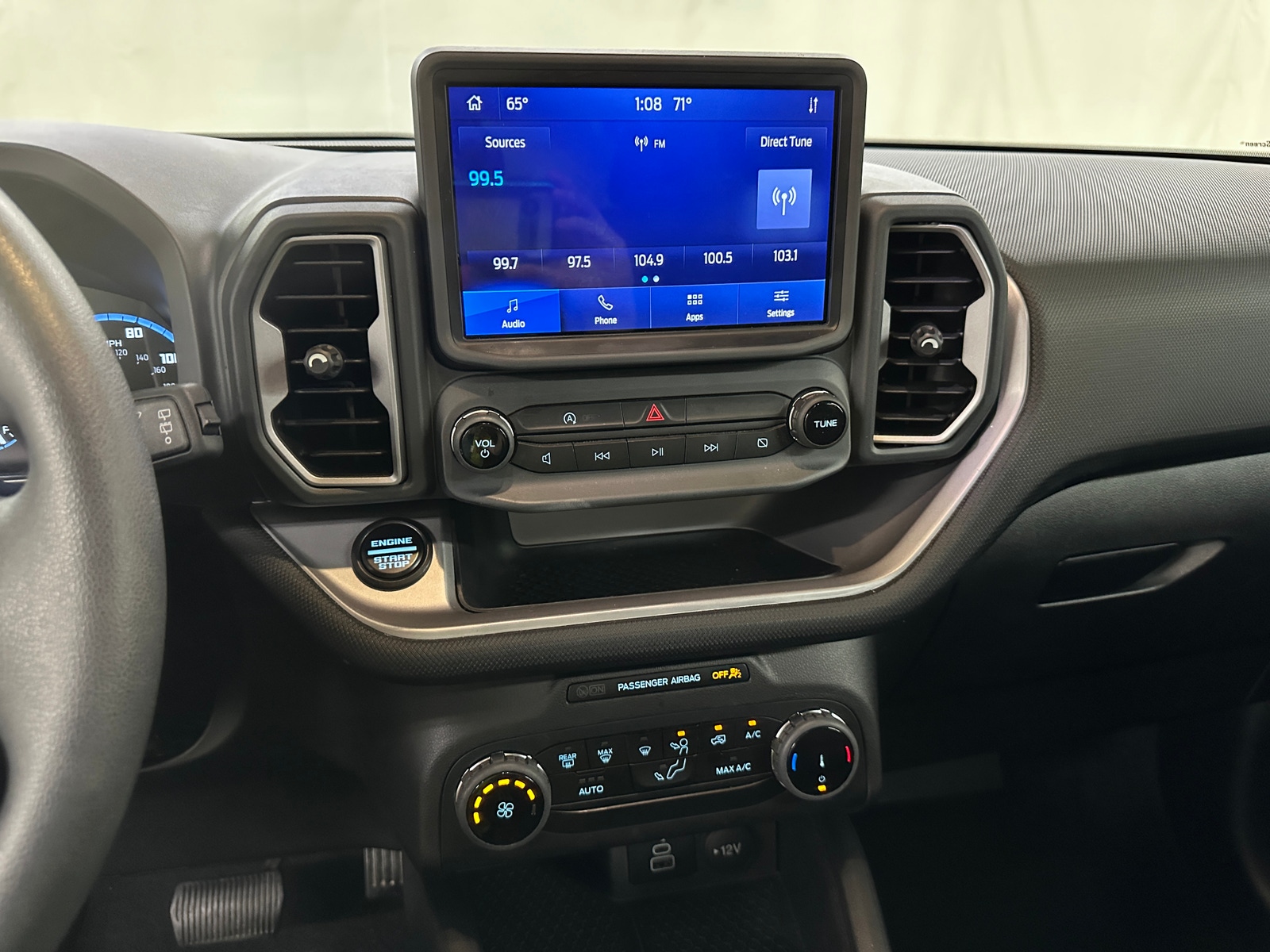 Thumbnail: 2023 Ford Bronco Sport - 4