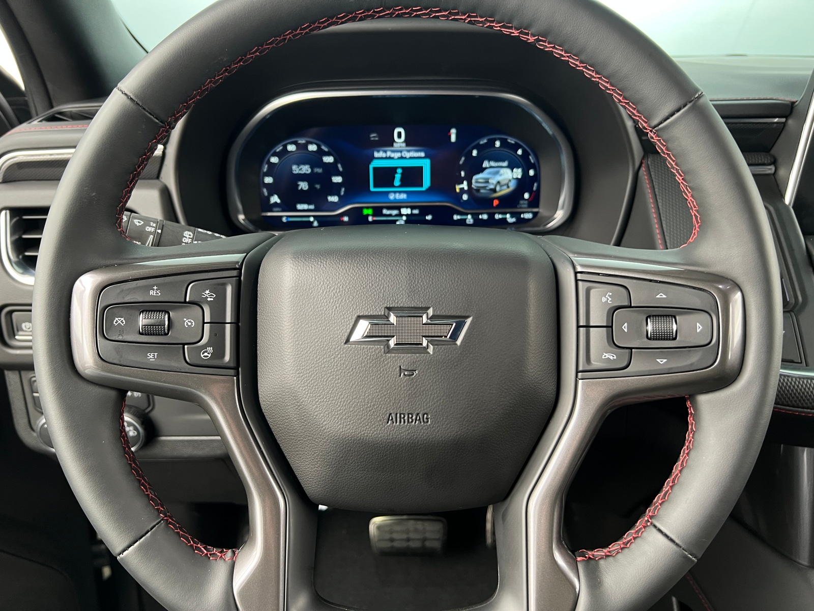Thumbnail: 2024 Chevrolet Tahoe - 4