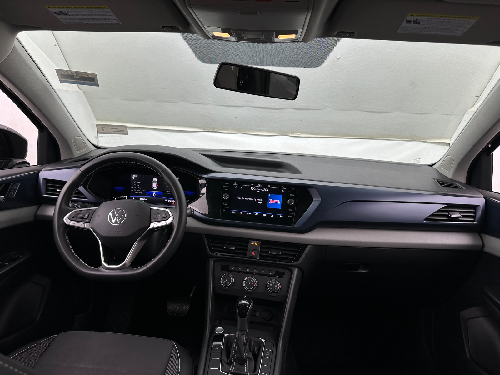 Thumbnail: 2022 Volkswagen Taos - 2