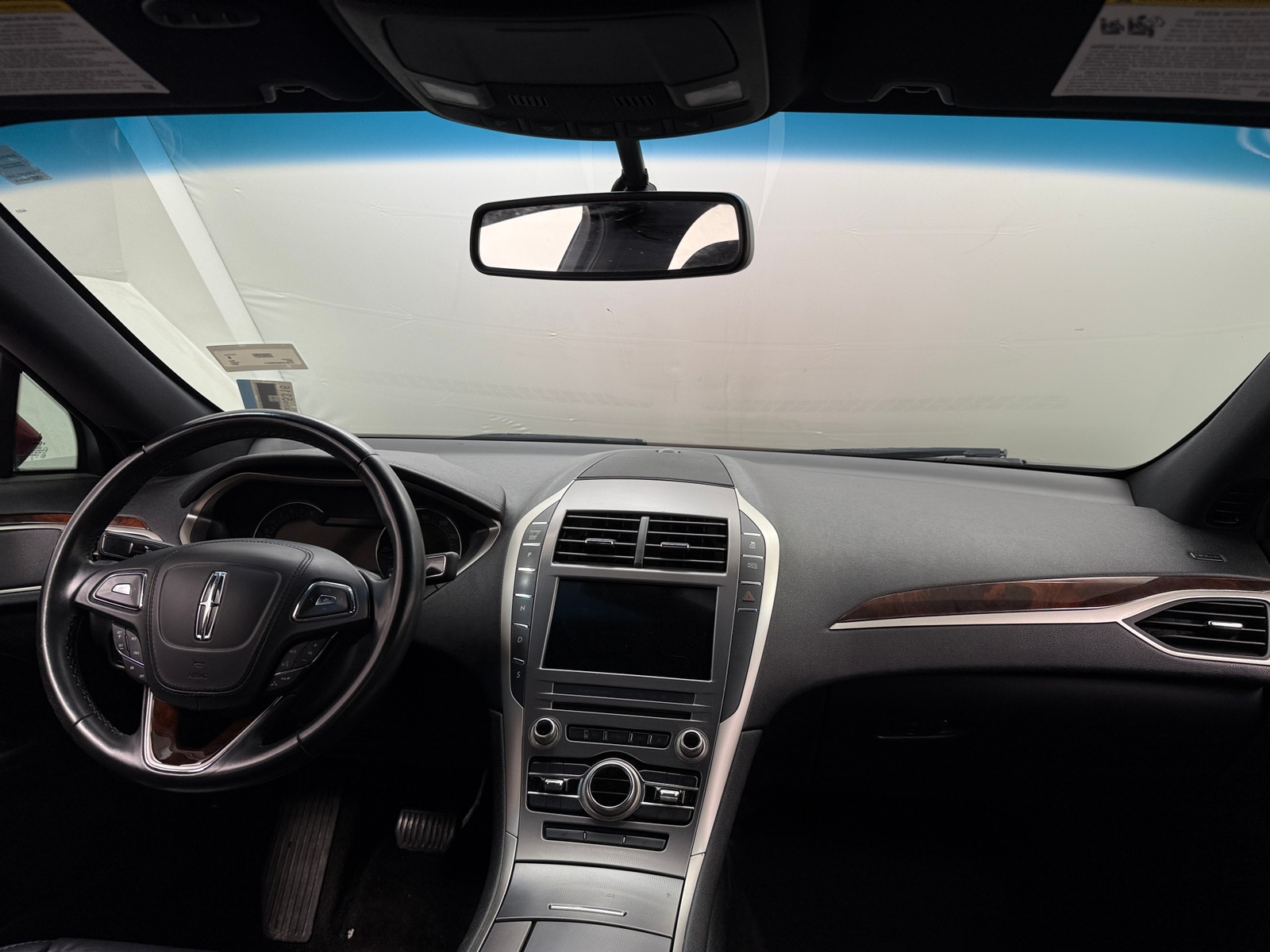Thumbnail: 2017 Lincoln MKZ - 2