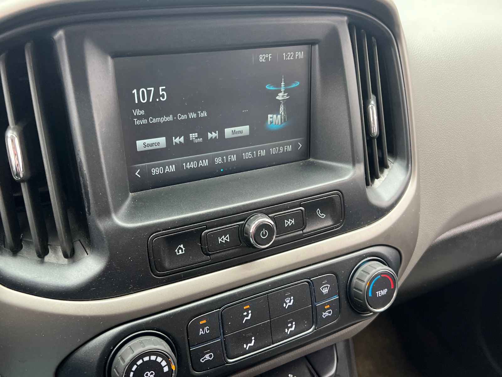 Thumbnail: 2017 Chevrolet Colorado - 4