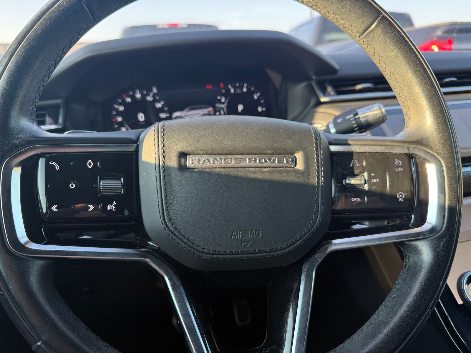 Thumbnail: 2021 Land Rover Range Rover Velar - 4