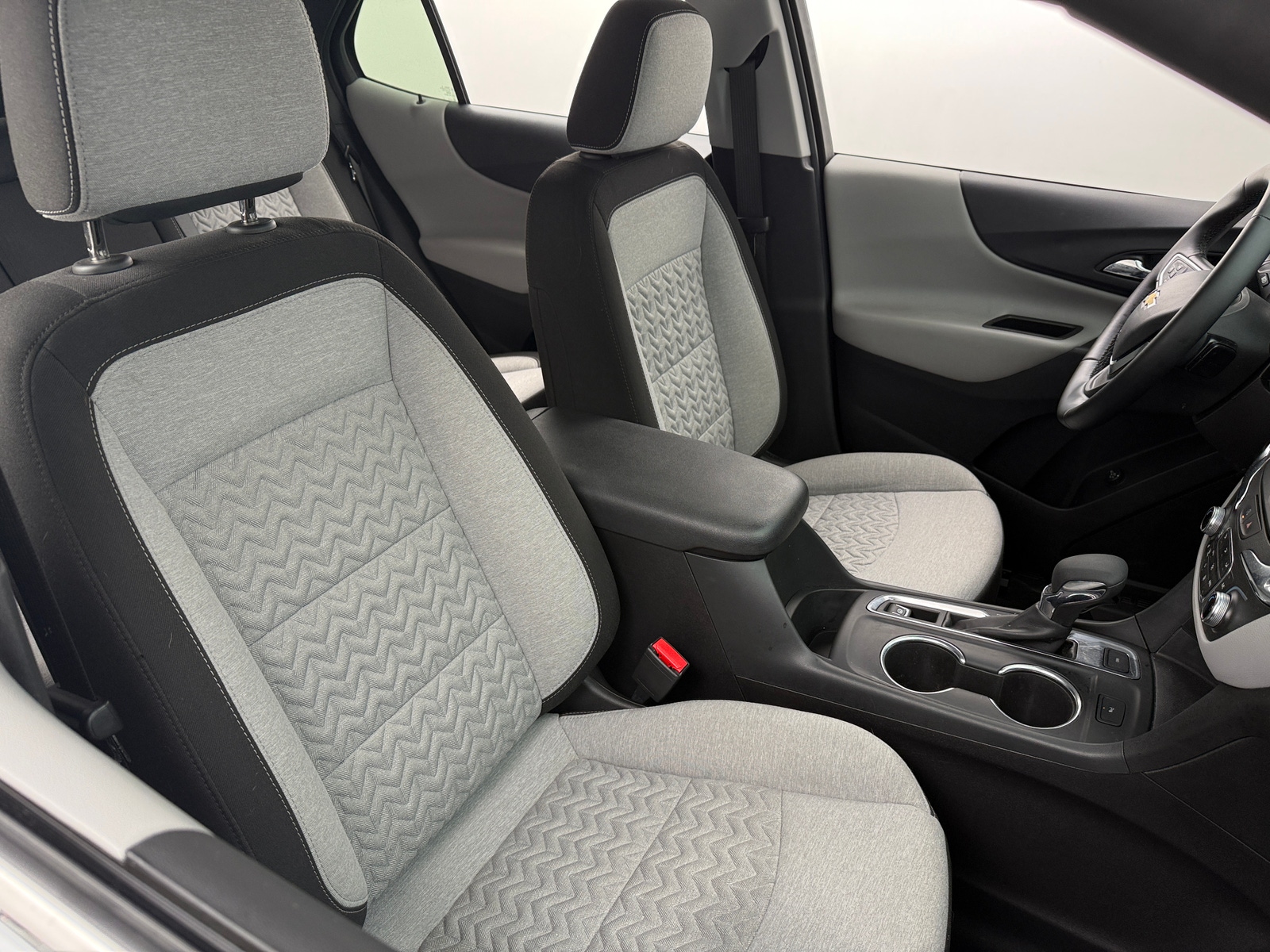 Thumbnail: 2023 Chevrolet Equinox - 2