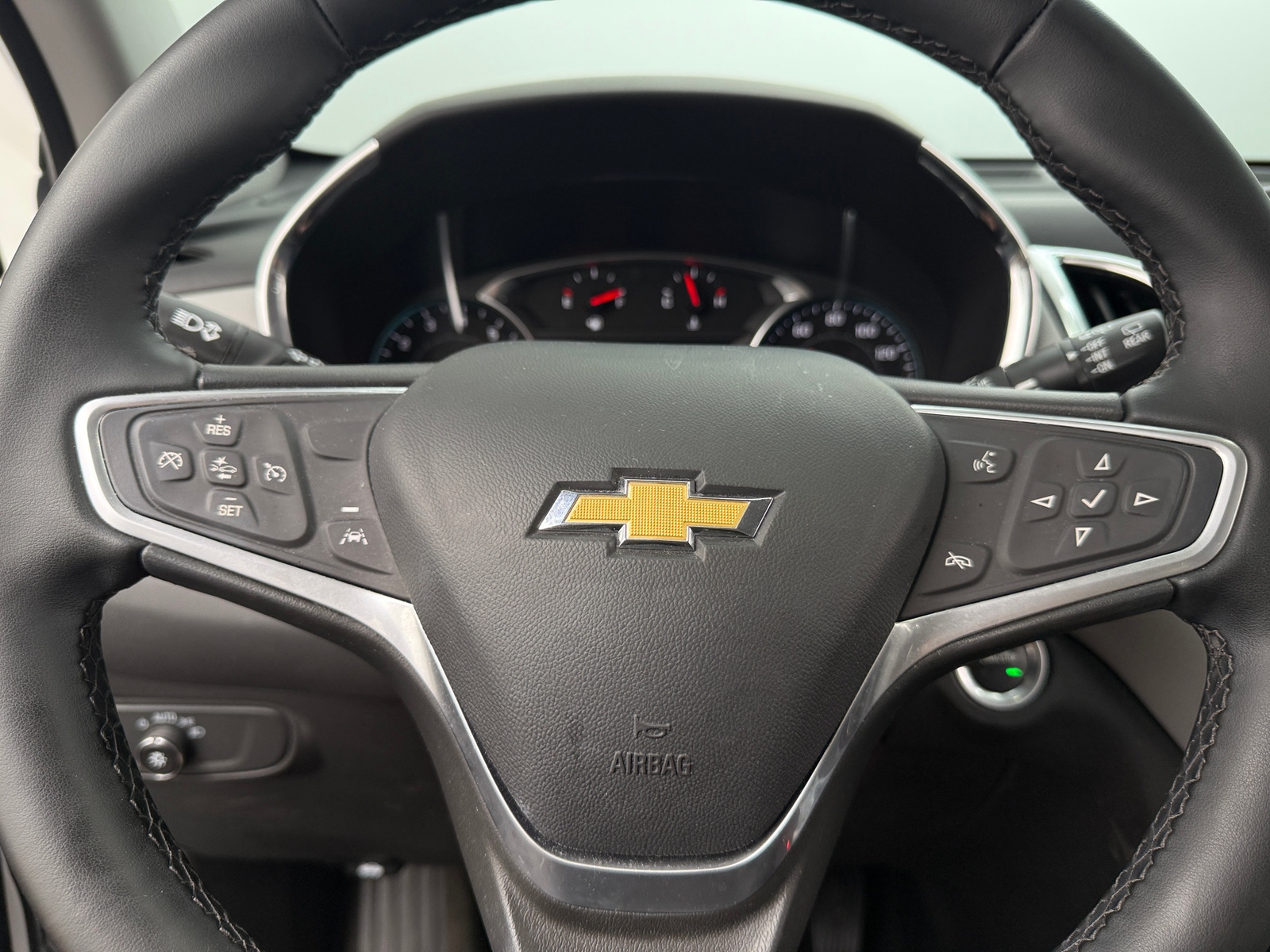 Thumbnail: 2023 Chevrolet Equinox - 5