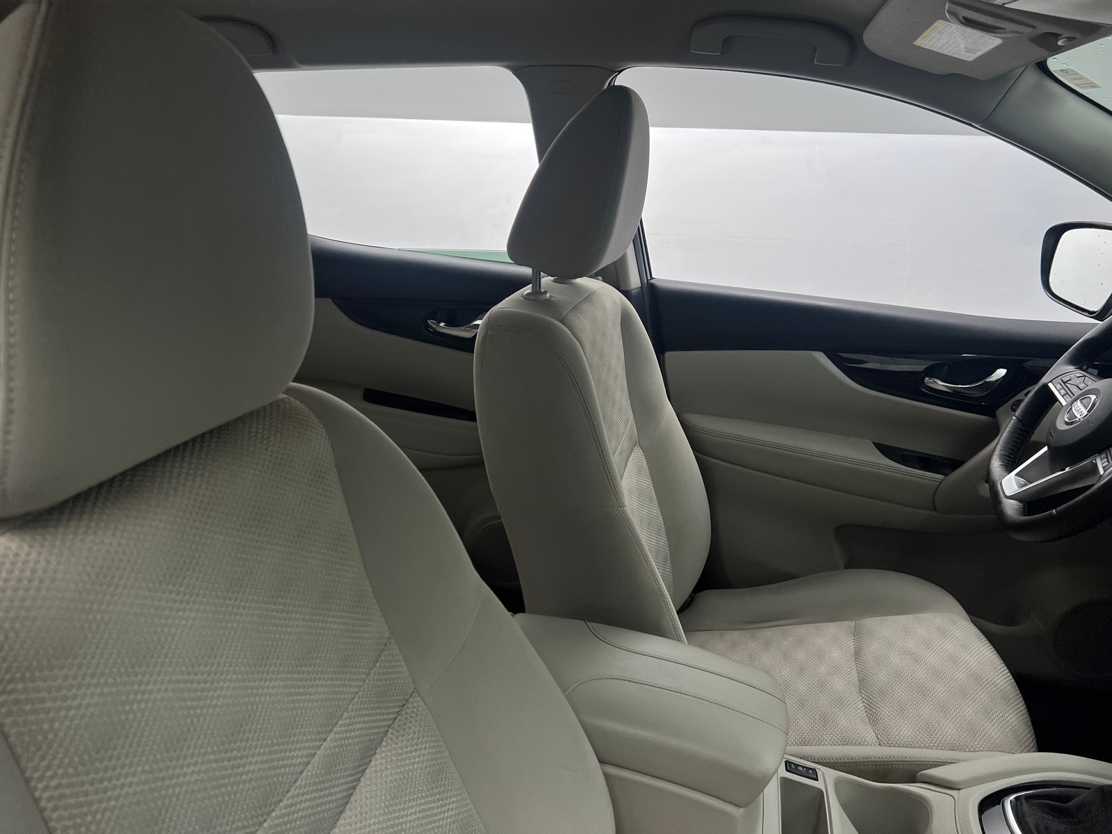 Thumbnail: 2021 Nissan Rogue Sport - 2
