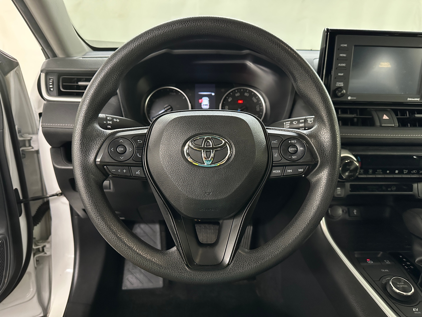 Thumbnail: 2022 Toyota RAV4 - 5