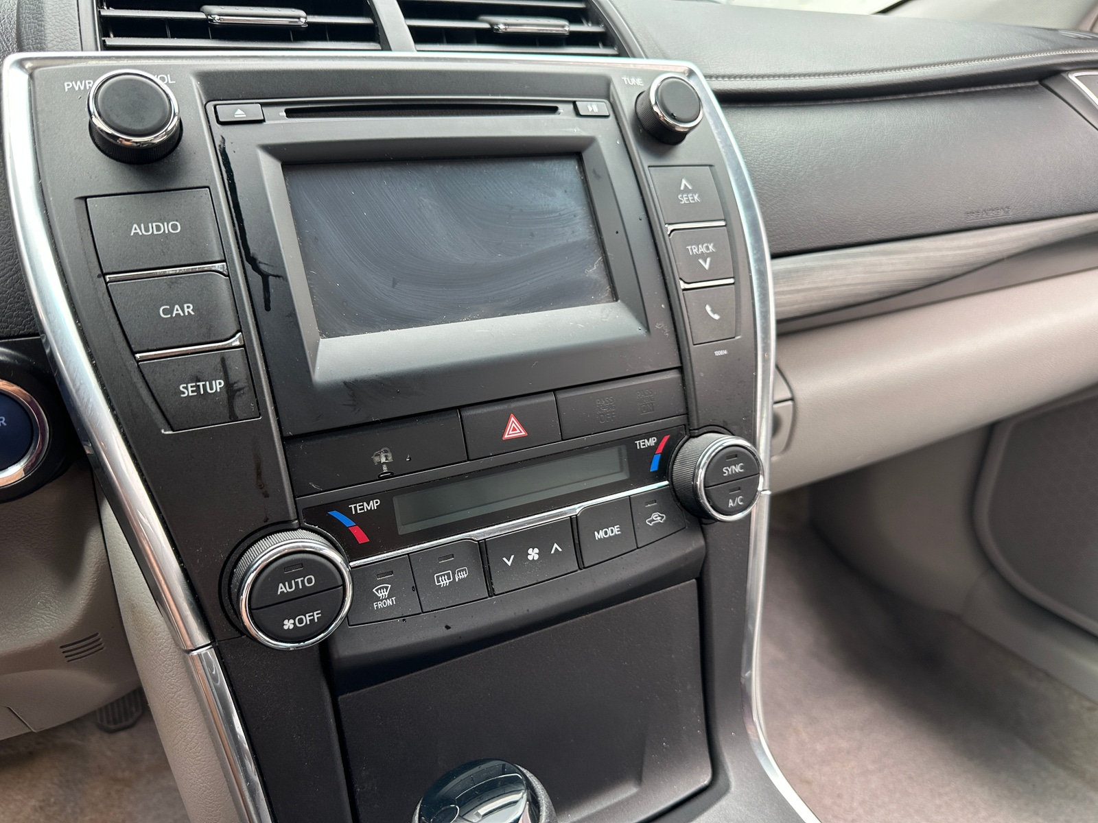 Thumbnail: 2017 Toyota Camry - 4