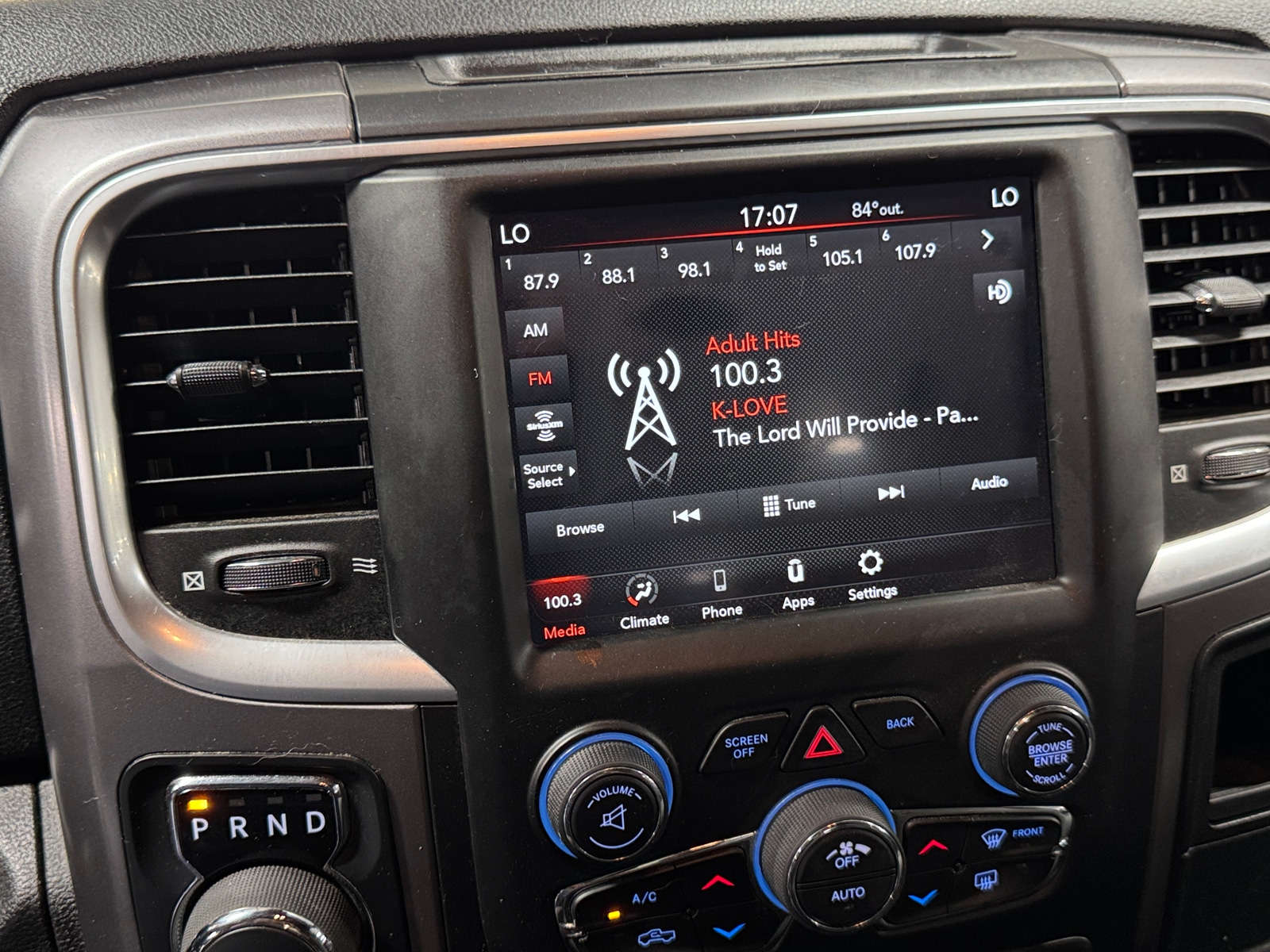 Thumbnail: 2021 RAM 1500 Classic - 4