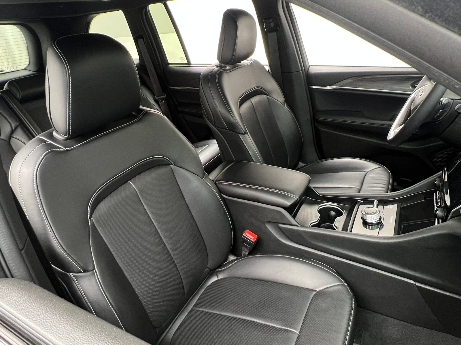Thumbnail: 2024 Jeep Grand Cherokee - 2