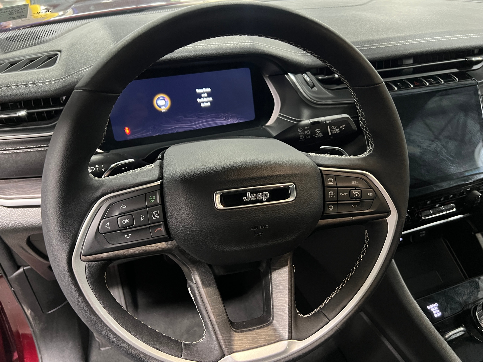 Thumbnail: 2024 Jeep Grand Cherokee - 4
