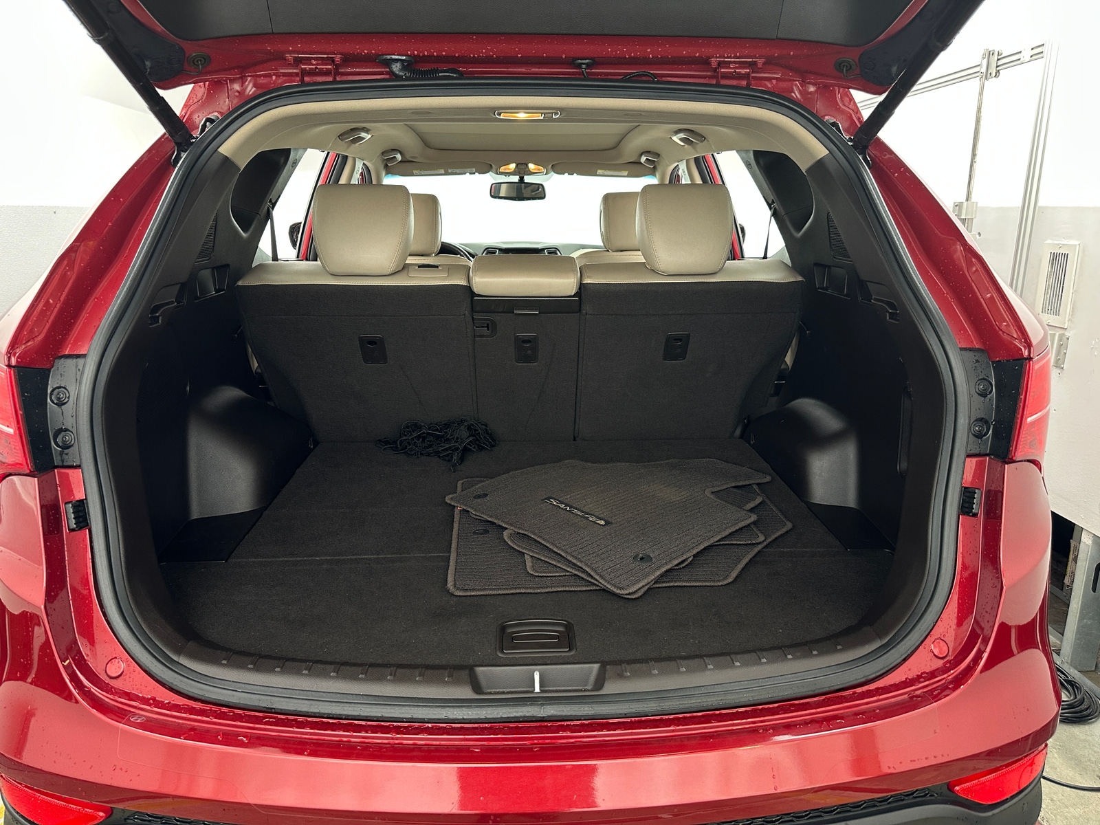 Thumbnail: 2015 Hyundai Santa Fe - 6