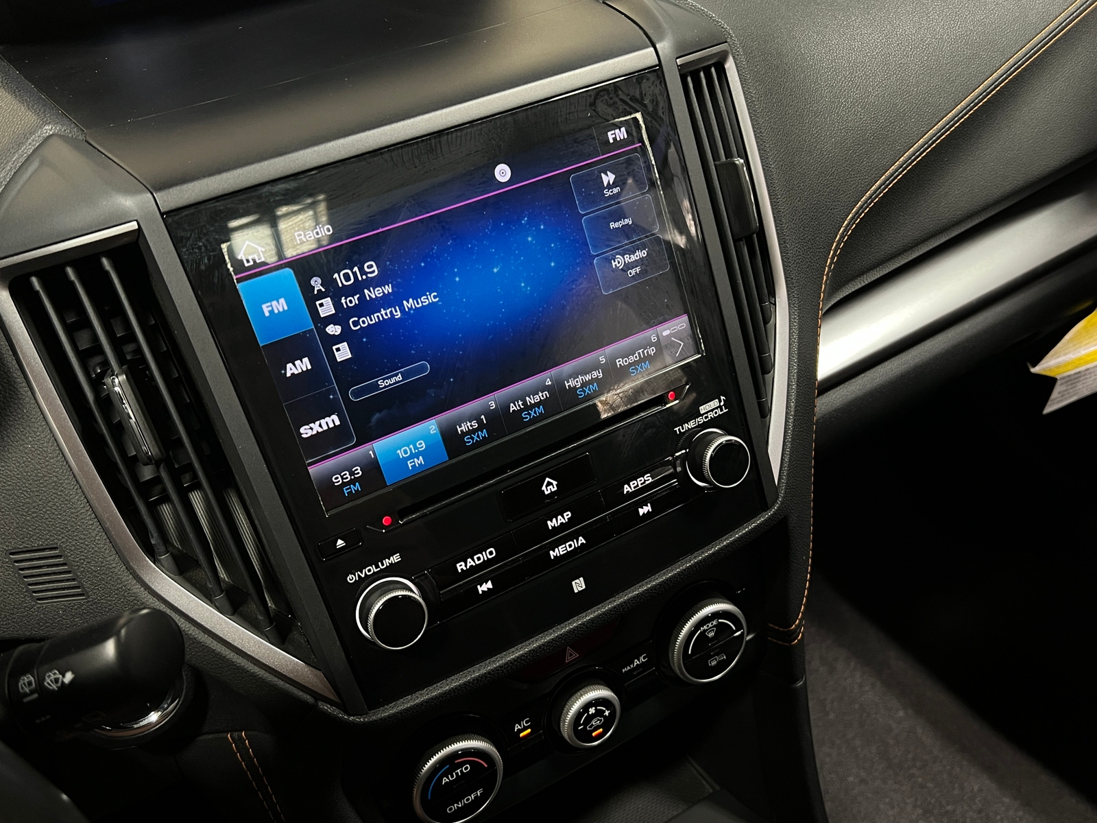 Thumbnail: 2019 Subaru Crosstrek - 3