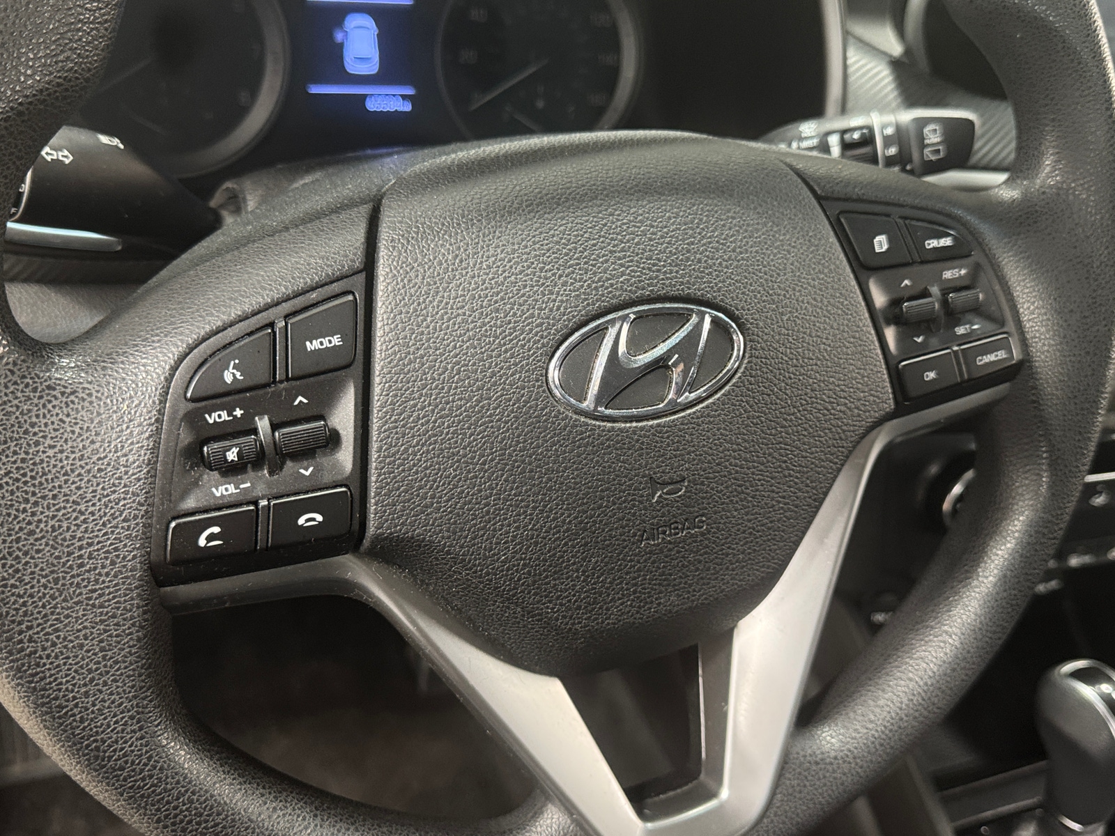 Thumbnail: 2019 Hyundai Tucson - 5