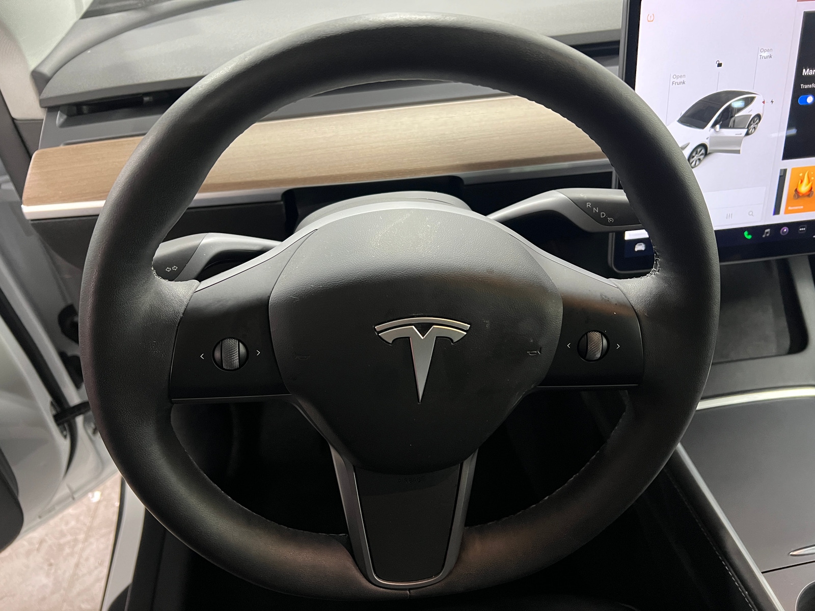 Thumbnail: 2022 Tesla Model Y - 4