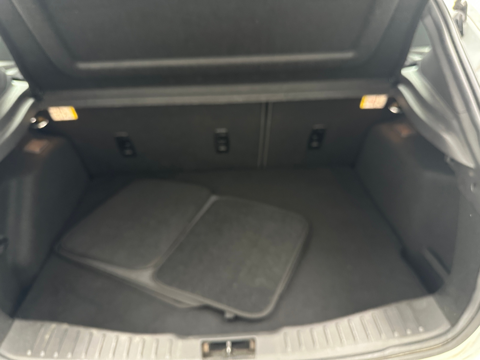 Thumbnail: 2016 Ford Focus - 6