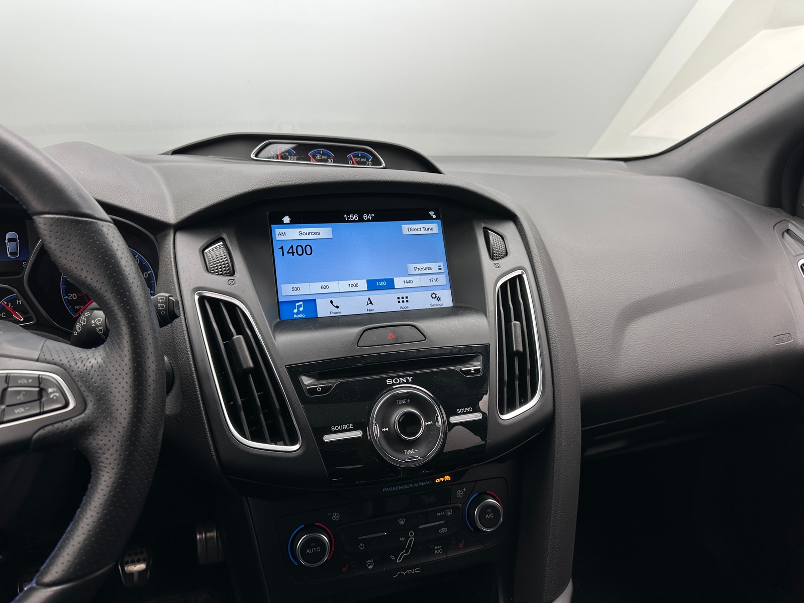 Thumbnail: 2016 Ford Focus - 3