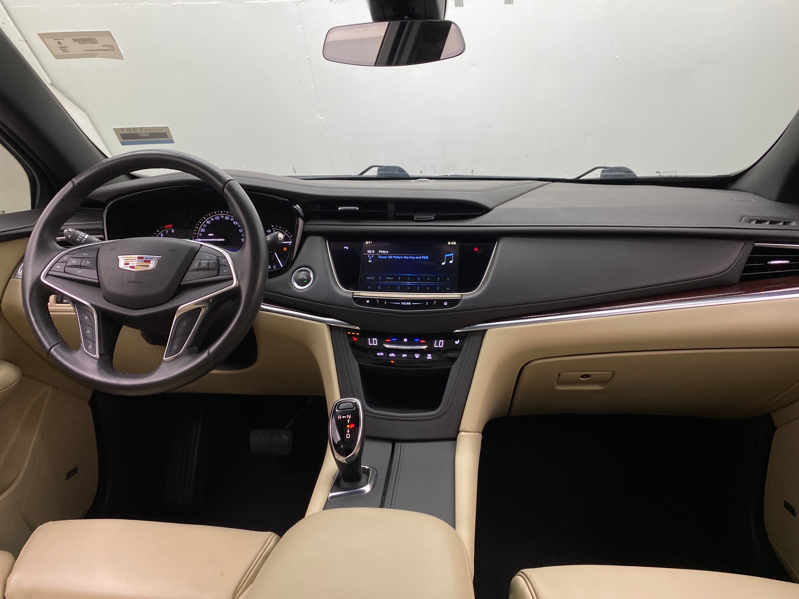 Thumbnail: 2017 Cadillac XT5 - 2