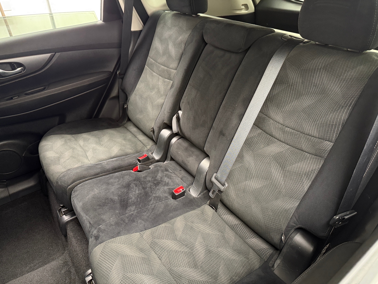 Thumbnail: 2015 Nissan Rogue - 6